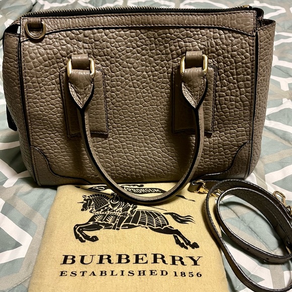 Authentic Burberry Handbag - Picture 5 of 7